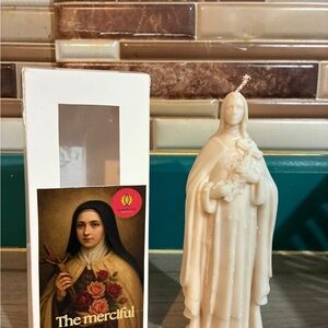 Cream St Therese Religious Candle Statue